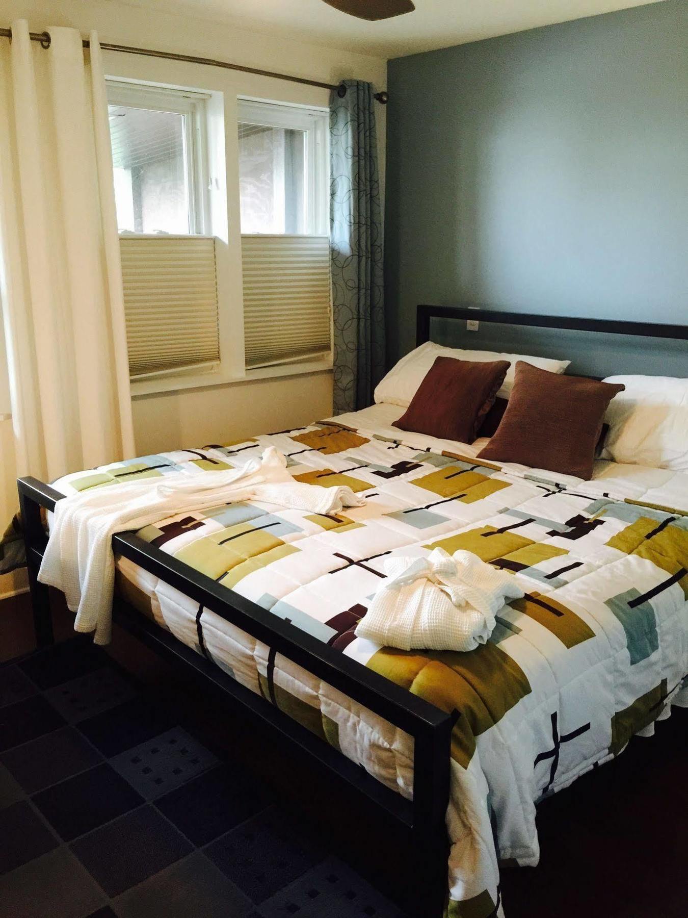 House 5863- Chicago'S Premier Bed And Breakfast Luaran gambar